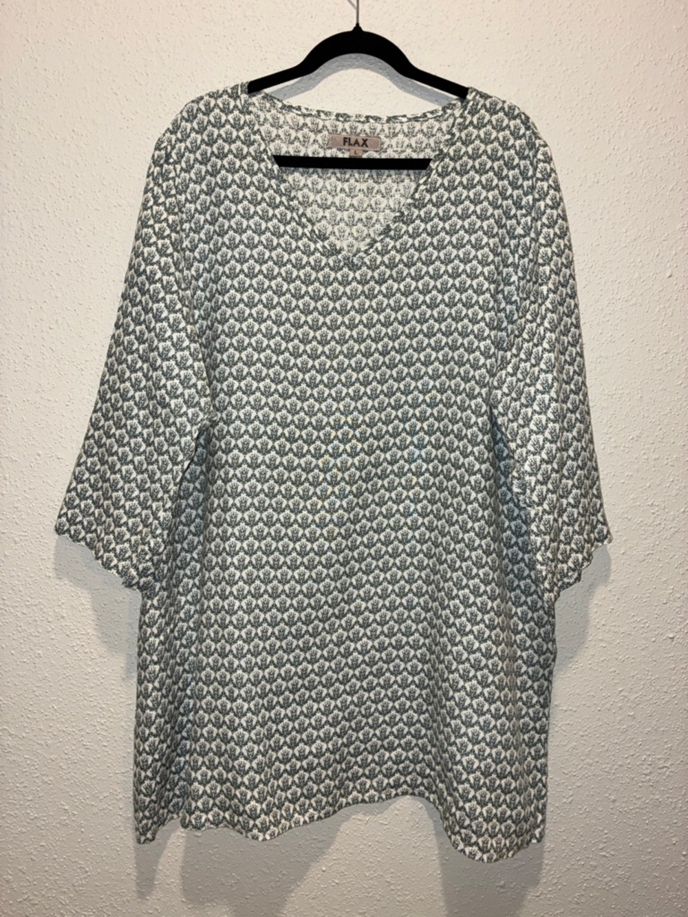 Flax Blue and White Patterned V-Neck Linen Tunic Dress